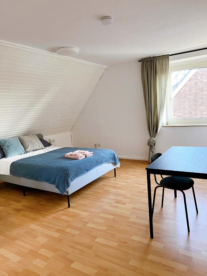 Haus Neuss-2Og Apartamento Exterior foto